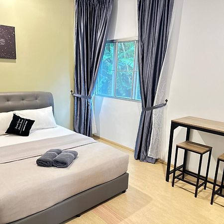 A3A Oastel Coliving Vandrerhjem Tanah Rata Eksteriør bilde